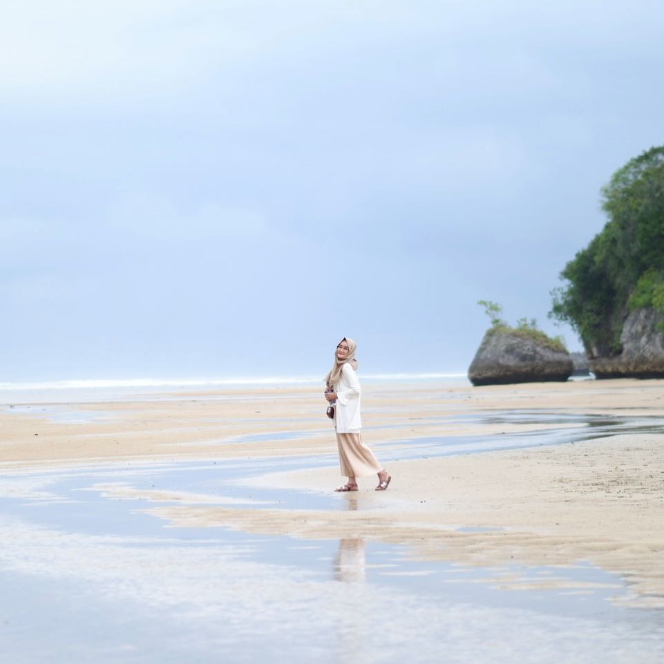 Pantai Di Malang Jpg