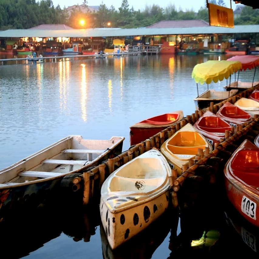 floating market lembang