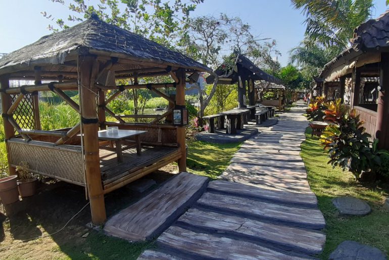 10 Cafe 24 Jam di Surabaya Paling Hits (WiFi Super Kencang)