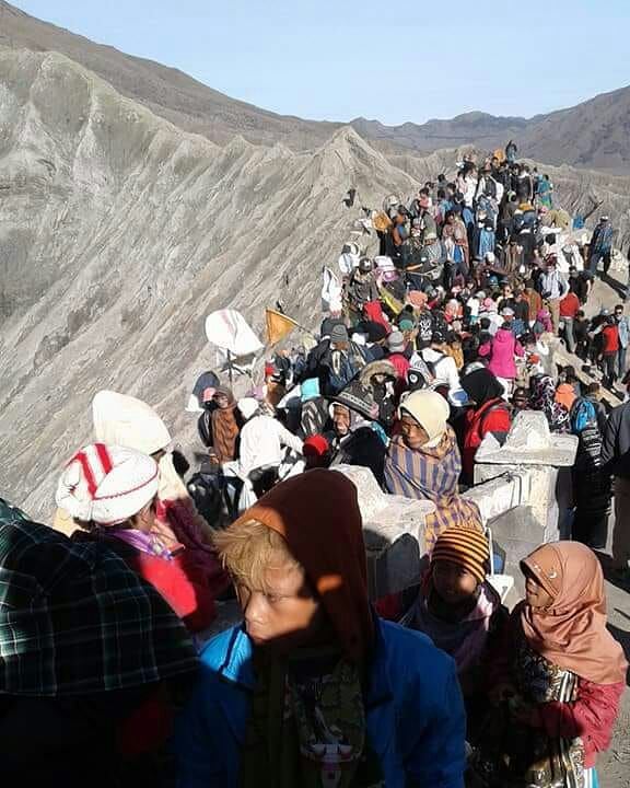 Upacara Kasada, Tradisi Unik Suku Tengger Di Gunung Bromo — Tajima-Tei