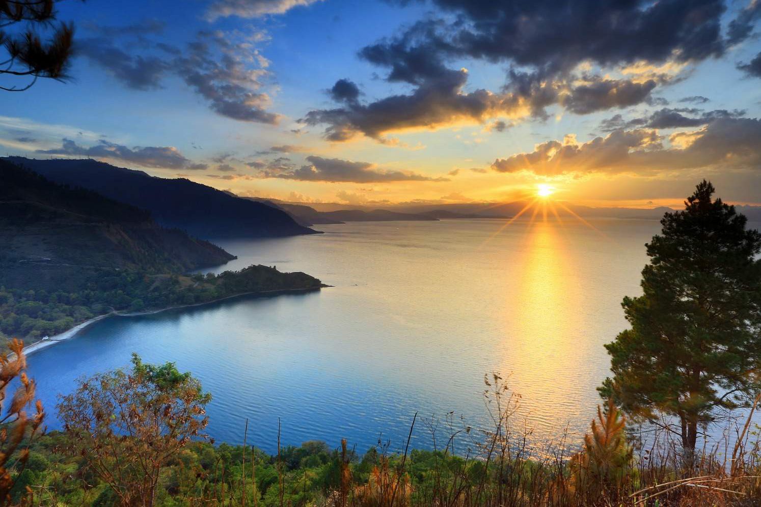 gambar pemandangan alam danau toba