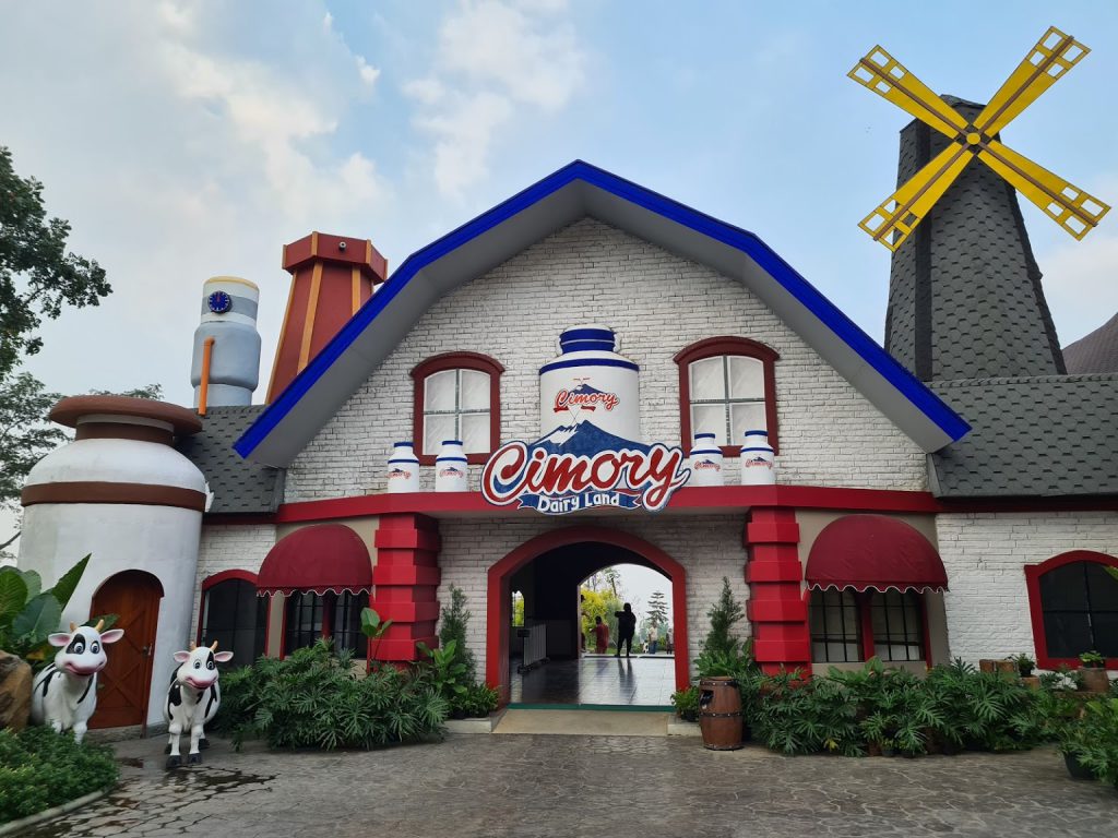 Cimory Dairyland Prigen, Tempat Wisata Keluarga Terbaik di Pasuruan