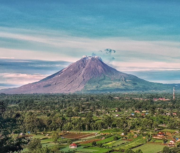 gunung sibayak