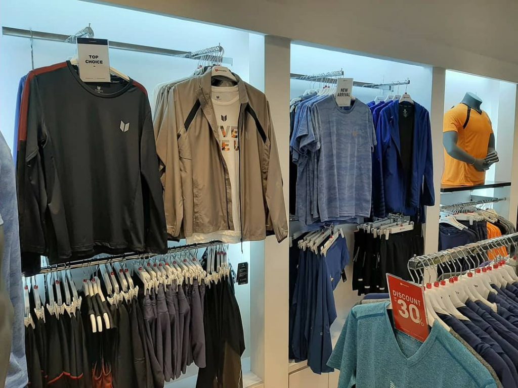mega mall shopping center